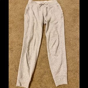 Lululemon ready to rulu joggers